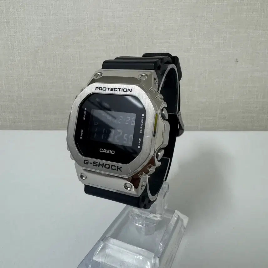 [BUNJANG] G-Shock GM-5600 Silver Wristwatch / 지샥 gm-5600 실버 주우재시계