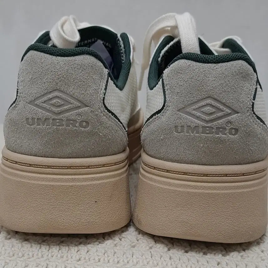 [BUNJANG] Umbro Sneakers 270 / umbro 스니커즈  270