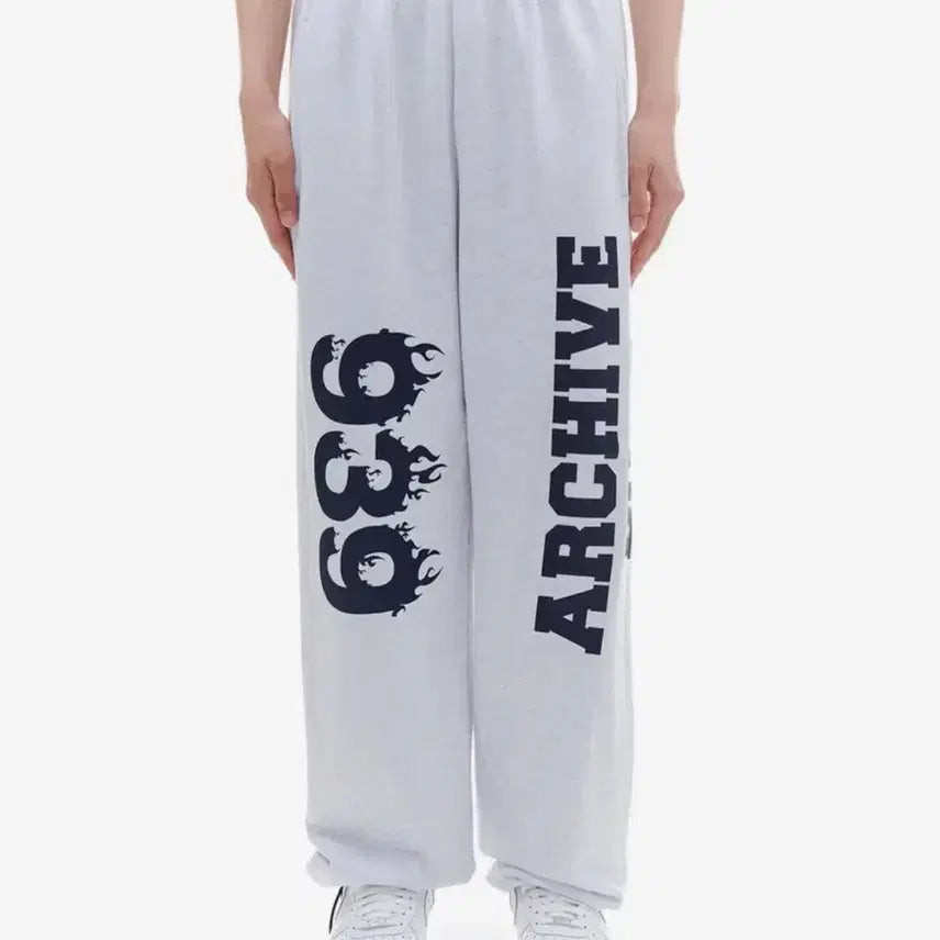 [BUNJANG] 939 Archive Light Gray Sweatpants / 939 아카이브 라이트그레이 스웻팬츠