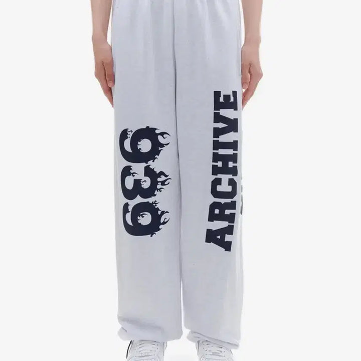 [BUNJANG] 939 Archive Light Gray Sweatpants / 939 아카이브 라이트그레이 스웻팬츠