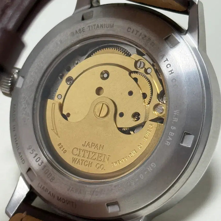 [BUNJANG] Citizen Titanium Automatic Mechanical Watch / 시티즌 자동 기계식 시계 / Titanium 티타늄 / 데일리 워치