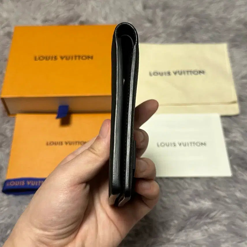 [BUNJANG] Louis Vuitton Aerogram Multiple Wallet Black / [풀구성] 루이비통 에어로그램 멀티플 월릿 반지갑 블랙