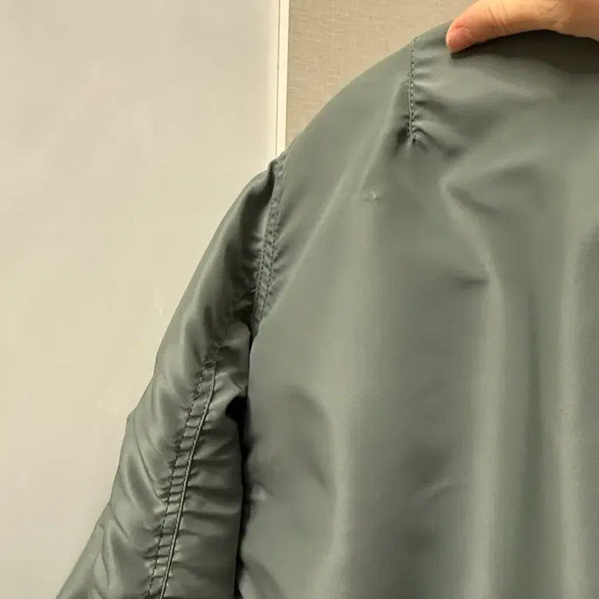 [BUNJANG] Sacai Shearling Khaki Bomber Jacket (Size 2) / 사카이 시어링 카키 봄버 자켓 (2)