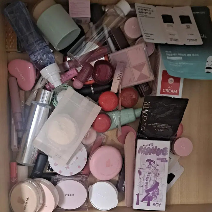 [BUNJANG] Assorted Cosmetics Bundle (70+ Items) / 화장품 70개 일괄! 화장품일괄