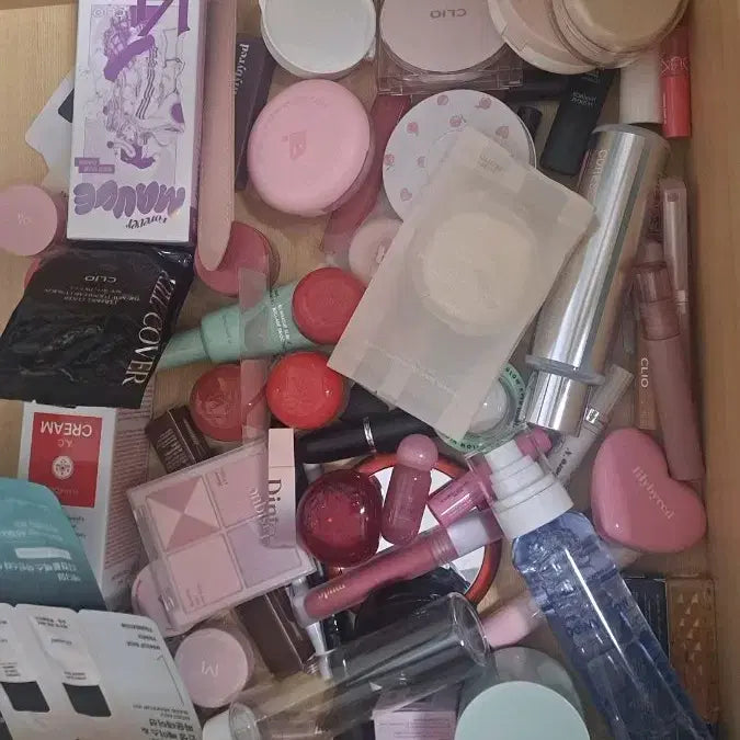 [BUNJANG] Assorted Cosmetics Bundle (70+ Items) / 화장품 70개 일괄! 화장품일괄