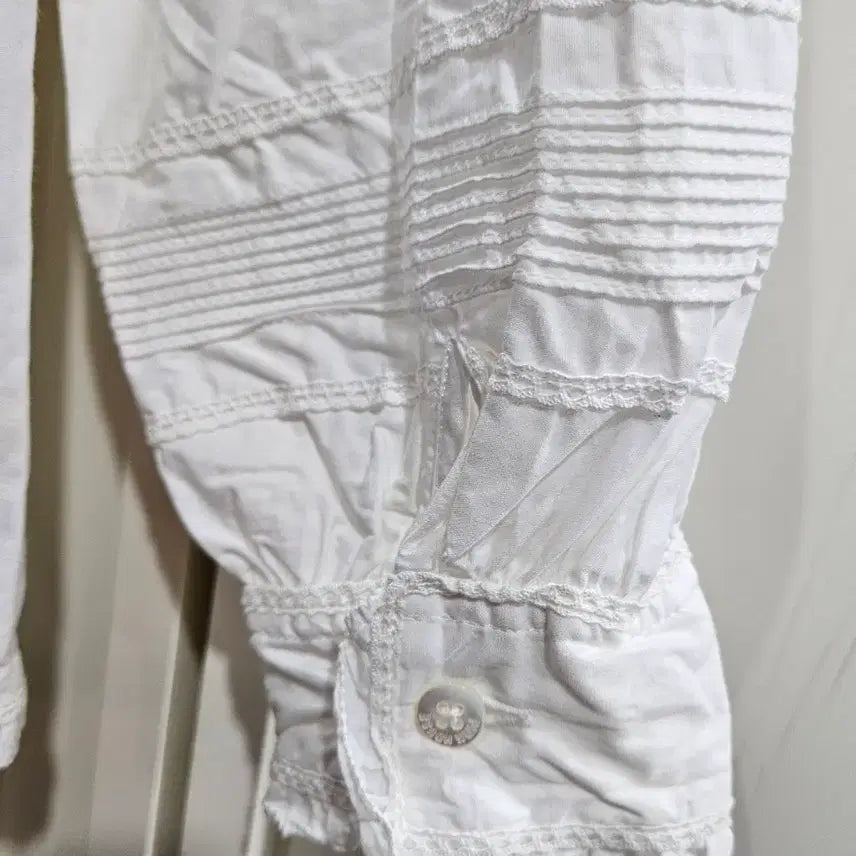 [SOLD OUT] Pink House(핑크하우스) 코튼 프릴 블라우스