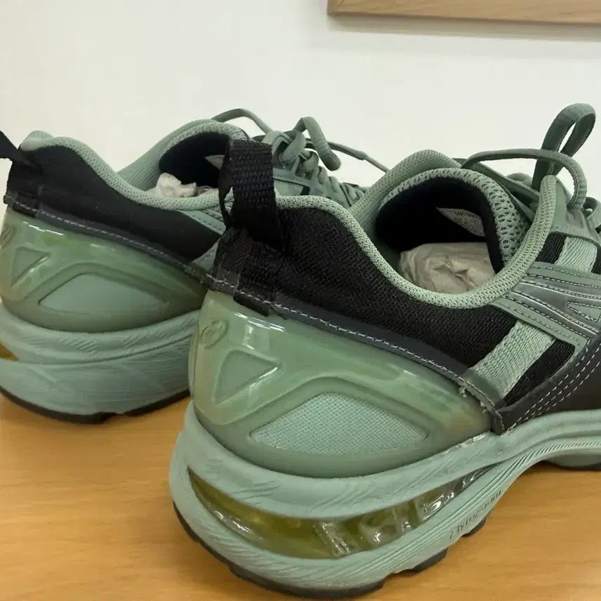 [BUNJANG] Asics Kiko Gel-Burz Mint Sneakers / [280] 아식스 키코 젤버즈 민트(슬레이트 그레이)