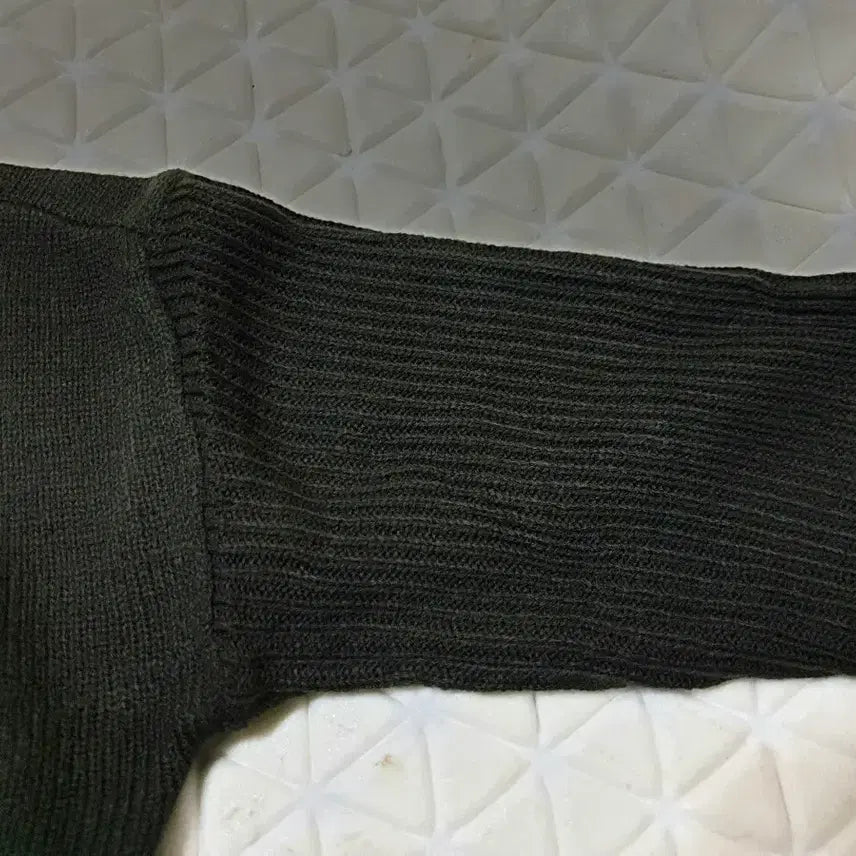 [BUNJANG] Olive Green Turtleneck Knit Sweater / 새상품 여성 니트 55 66 77  터들넥 니트 목폴라 여자 니트 새제품