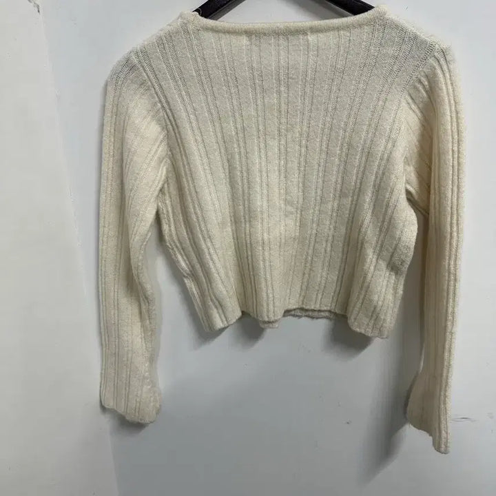 [BUNJANG] Avandress Ivory Ribbed Knit Sweater / [만원 아라비아빈티지] Avandress 아이보리 골지 니트 F