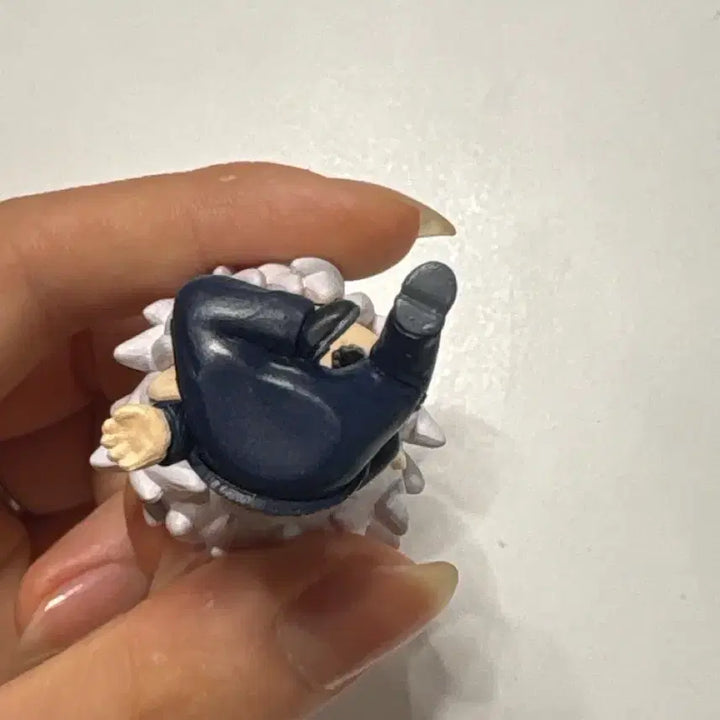 [BUNJANG] Jujutsu Kaisen Gojo Satoru Figure / 주술회전 고죠 사토루 기대 잠든 피규어