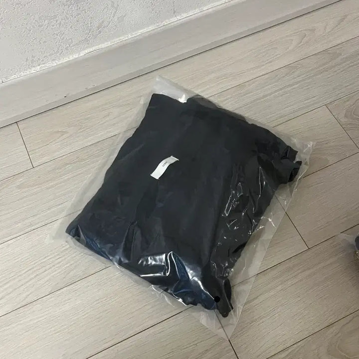 [BUNJANG] Black Lace Midi Dress / 블랙 레이스 반팔 미디 원피스 프리사이즈