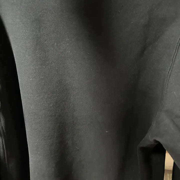 [BUNJANG] Stone Island Black Sweatshirt / 스톤아일랜드 블랙 맨투맨