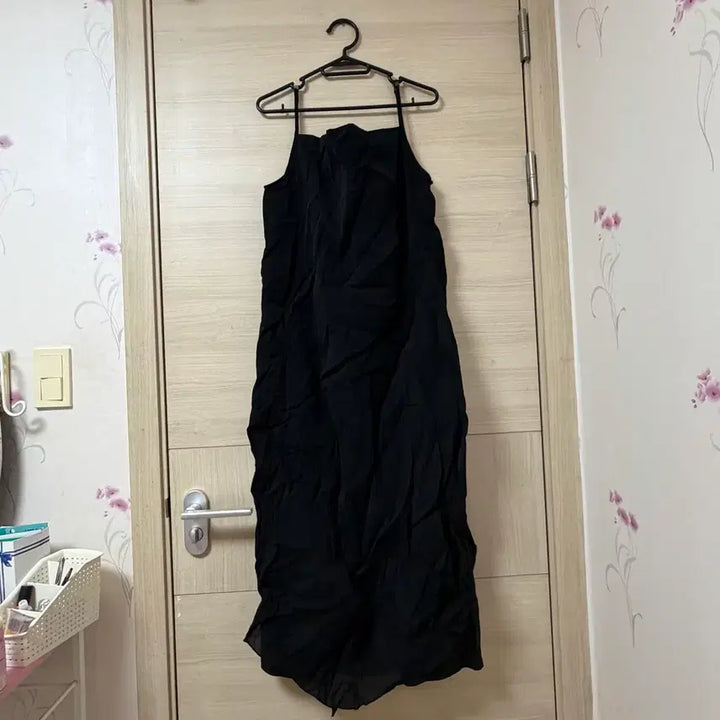 [BUNJANG] Black Embroidered Long Dress / 검정색 롱 자수 원피스