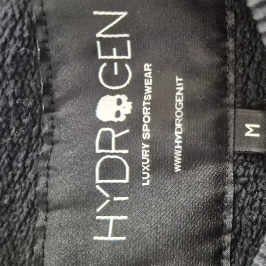 [BUNJANG] HYDROGEN Shield Logo Sweatshirt / 하이드로겐(HYDROGEN) 럭셔리 쉴드 로고 맨투맨