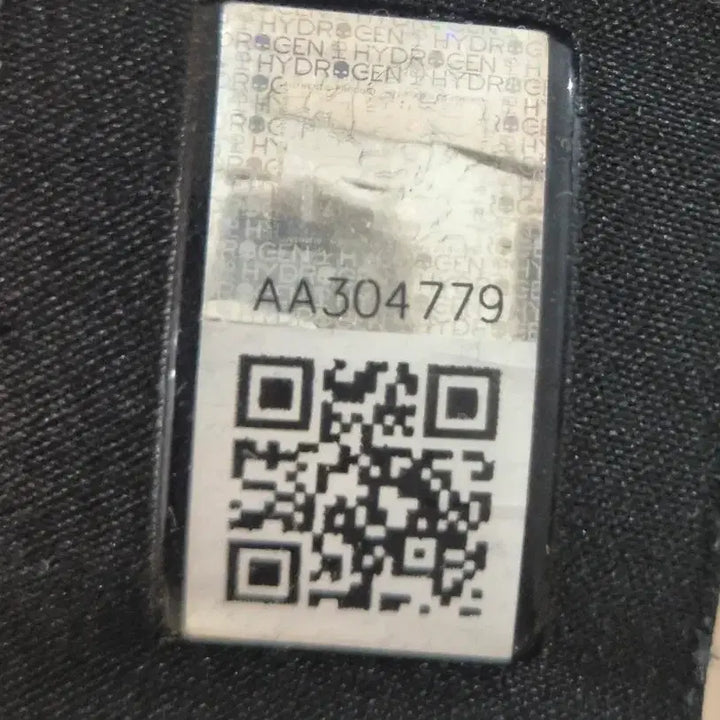 [BUNJANG] HYDROGEN Shield Logo Sweatshirt / 하이드로겐(HYDROGEN) 럭셔리 쉴드 로고 맨투맨