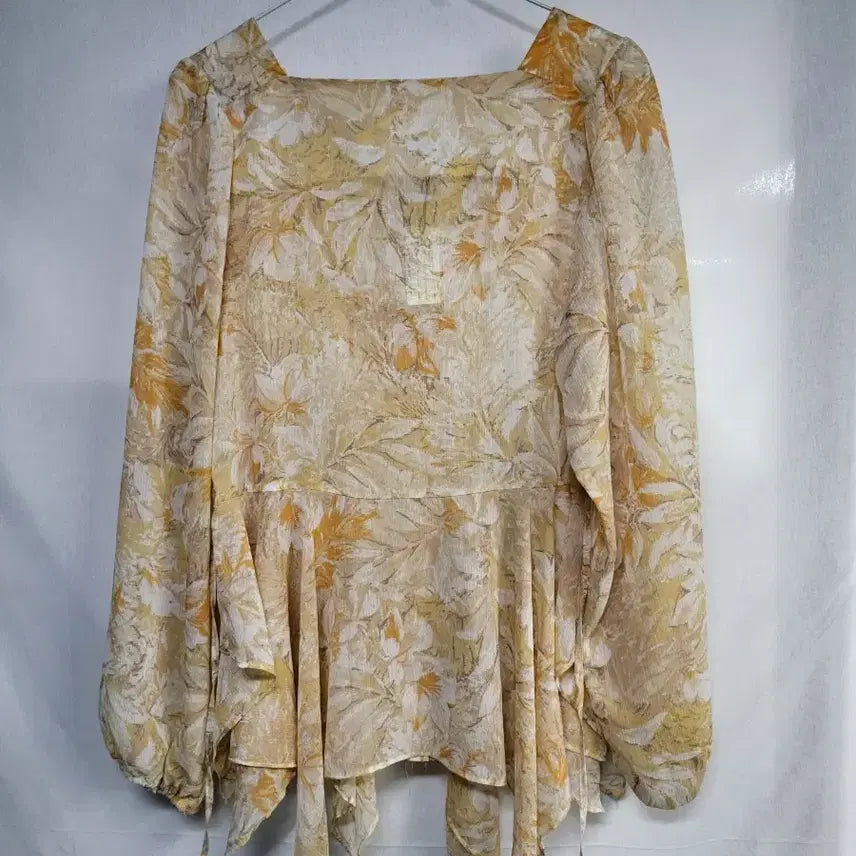 [BUNJANG] Chiffon Floral Blouse - New / 쉬폰 플라워 블라우스 47-70 새상품
