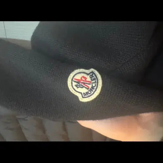 [BUNJANG] Moncler Knit Padded Jacket / 몽클레어 니트패딩