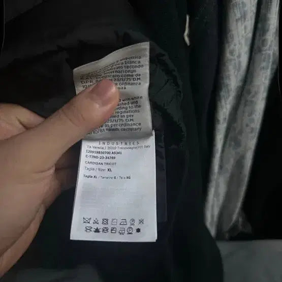 [BUNJANG] Moncler Knit Padded Jacket / 몽클레어 니트패딩