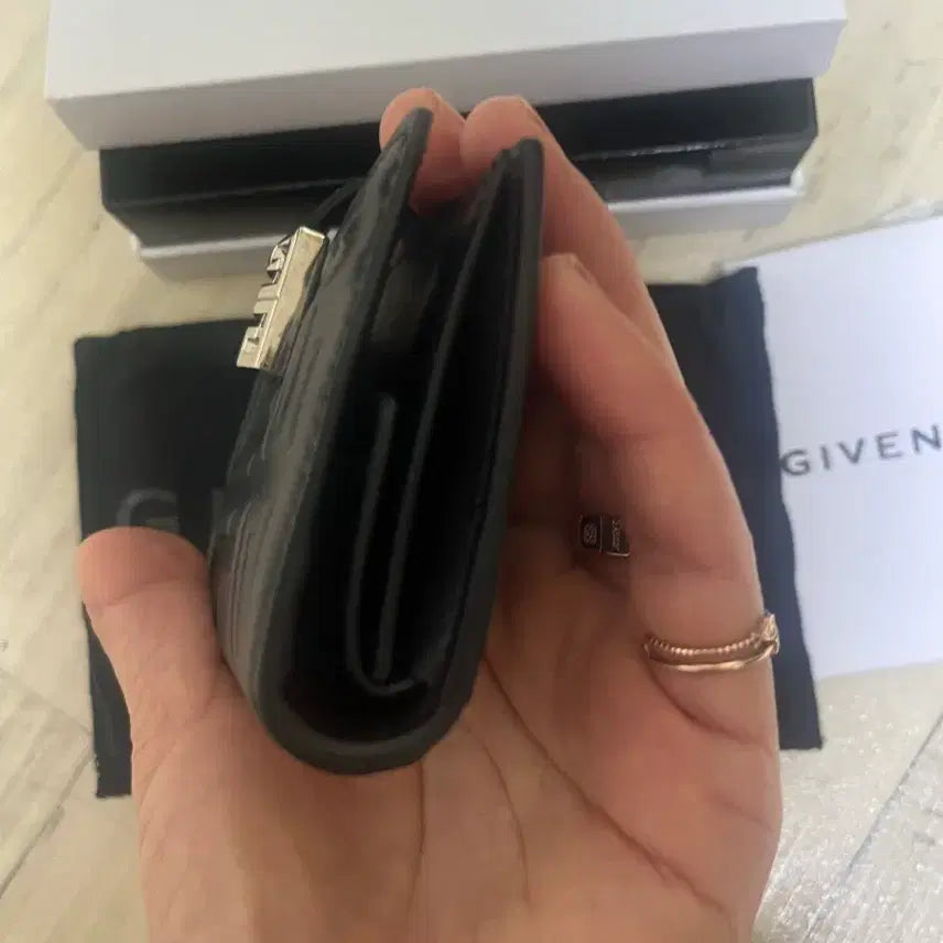 [BUNJANG] Givenchy Card Wallet / 지방시 카드지갑
