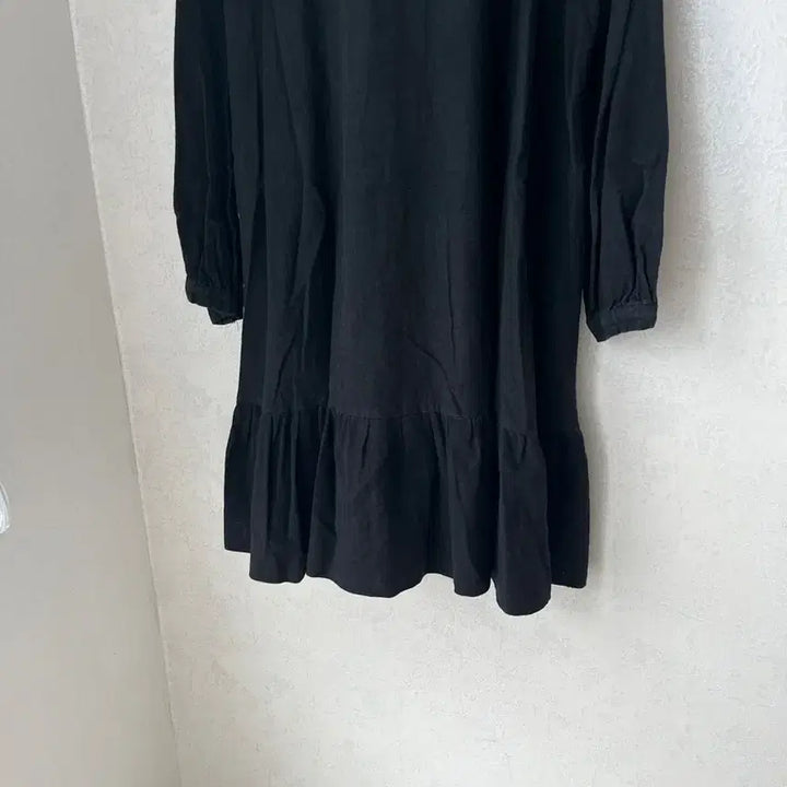 [BUNJANG] Black Frill Midi Dress / 블랙 긴팔 밑단 프릴 미디 원피스 프리사이즈 임산부가능