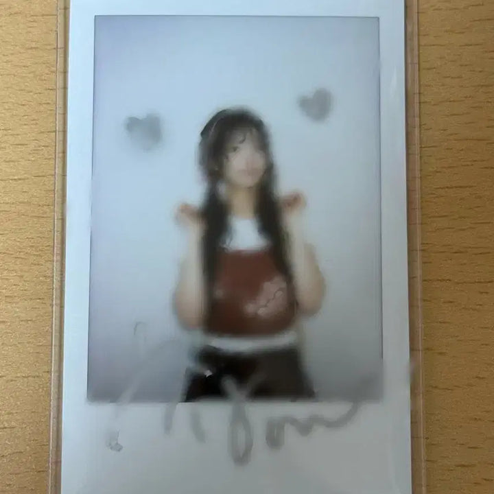 [BUNJANG] qwer Chodan Signed Polaroid / qwer 쵸단 싸인 폴라로이드 싸폴