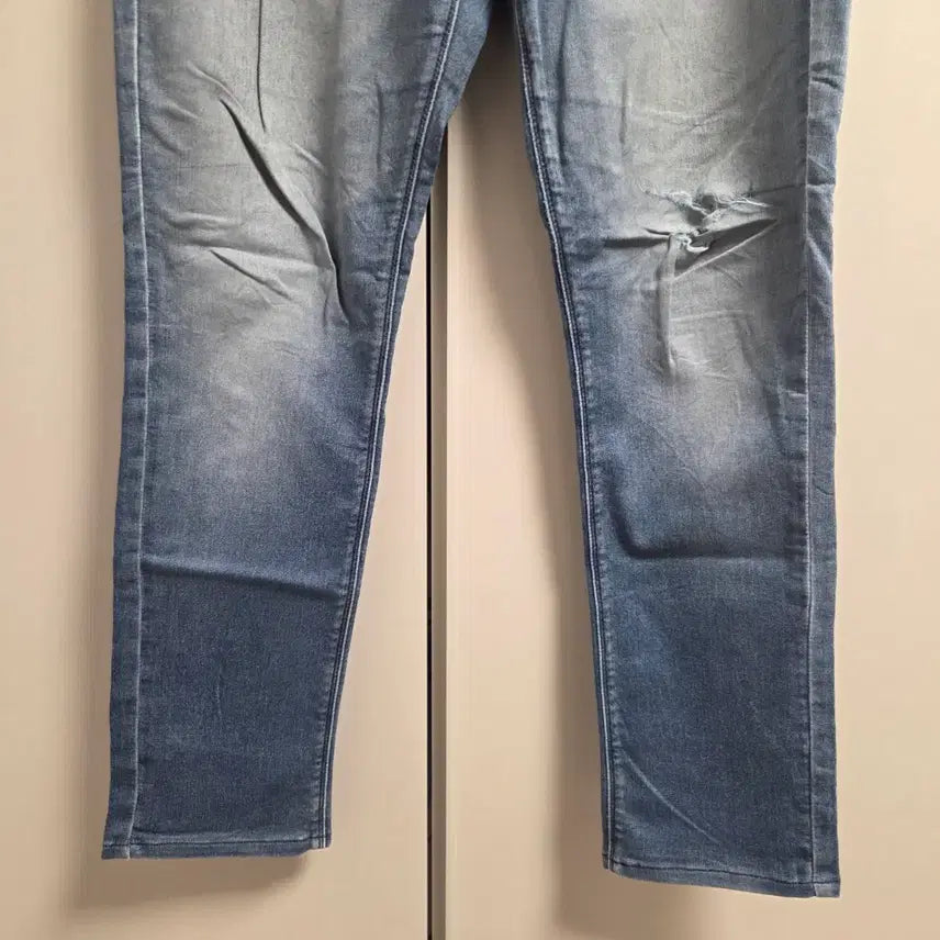 [BUNJANG] Levi's Distressed Denim Pants / Levi's 리바이스 데미지 데님 팬츠 32-33