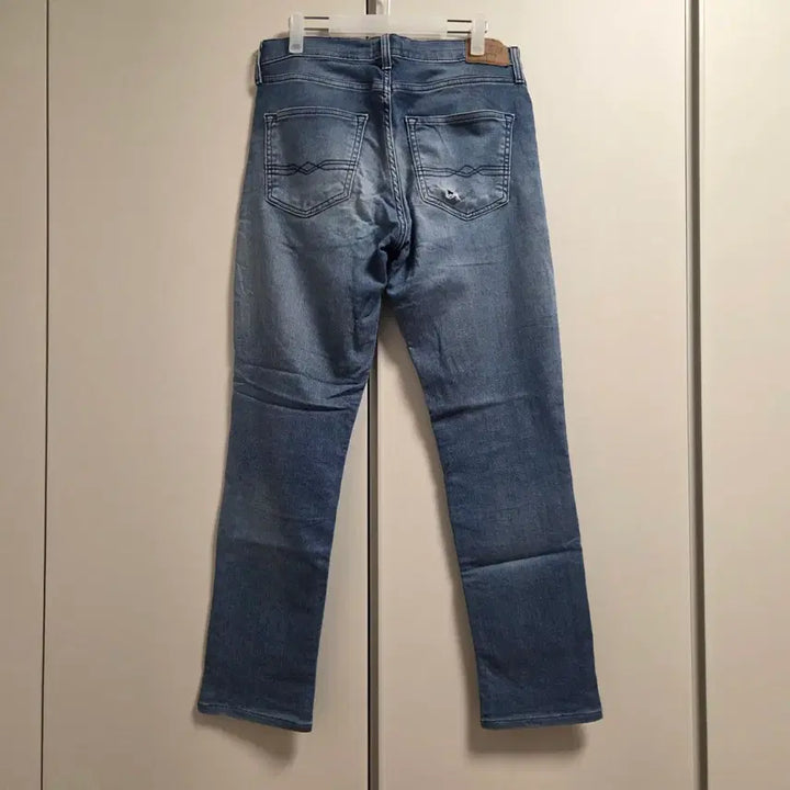 [BUNJANG] Levi's Distressed Denim Pants / Levi's 리바이스 데미지 데님 팬츠 32-33