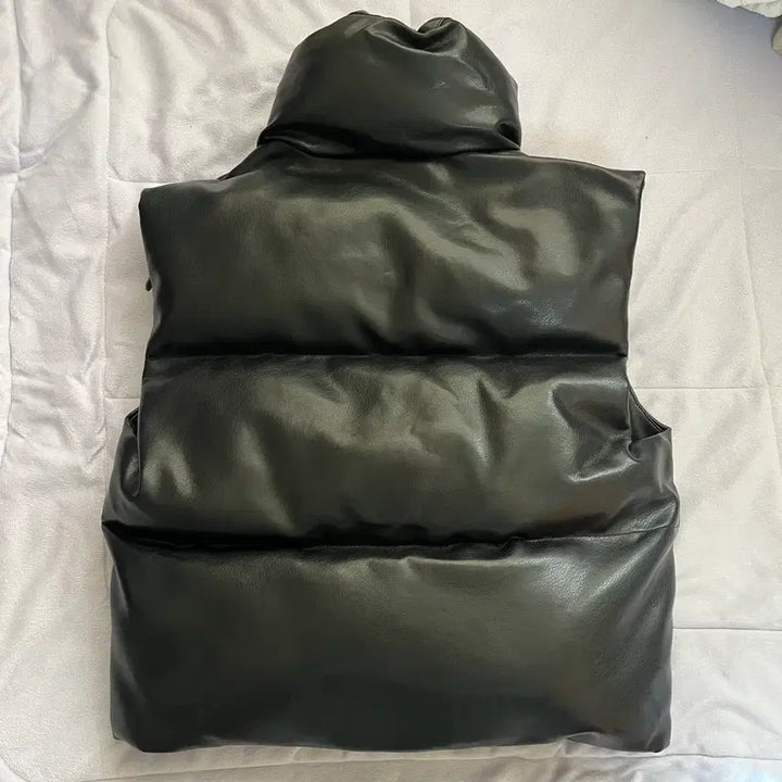 [BUNJANG] PaleJade Leather Padded Vest Black / 페일제이드 레더 패딩 조끼 블랙