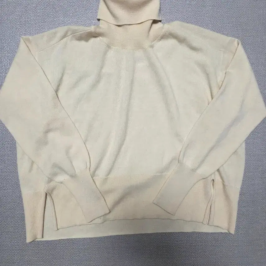 [BUNJANG] Maison Margiela Ivory Knit Sweater / 메종마르지엘라 니트 팝니다 (한국택) 새상품급