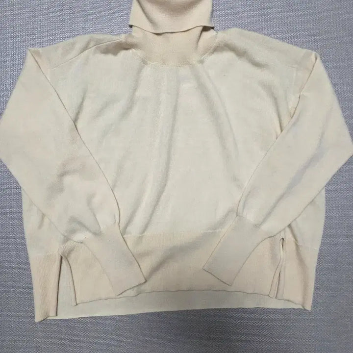 [BUNJANG] Maison Margiela Ivory Knit Sweater / 메종마르지엘라 니트 팝니다 (한국택) 새상품급