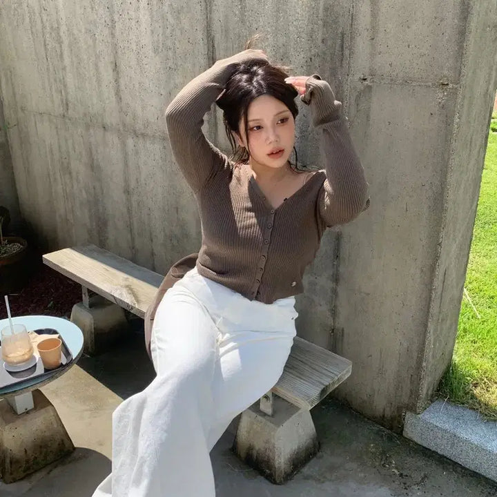 [BUNJANG] Daisy2L V-Neck Long Sleeve Ribbed Cardigan / 데이지투엘 브이넥 골지 긴팔 가디건
