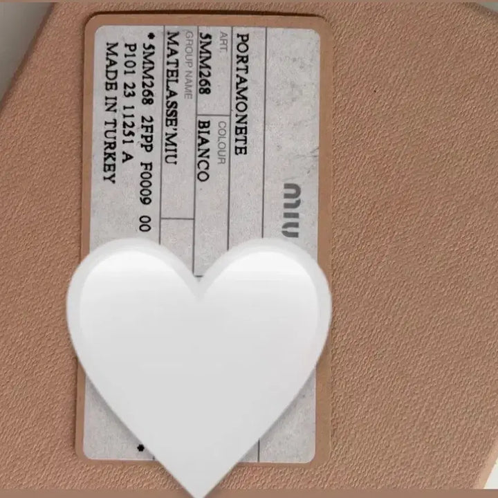 [BUNJANG] Miu Miu Matelassé White Zipper Card Wallet / [풀구성] 미우미우 마테라쎄 화이트 지퍼 카드지갑 판매팝니다