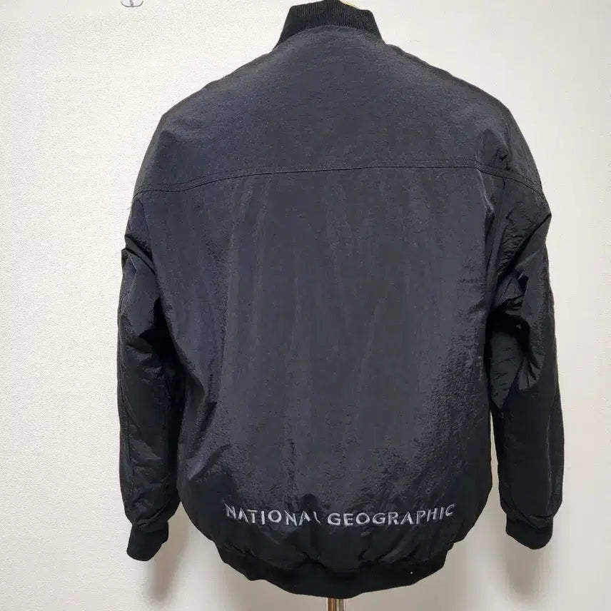 [BUNJANG] National Geographic Black Bomber Jacket / 내셔널지오그래픽 블랙 봄버 자켓 (상태컨디션 최상98%)