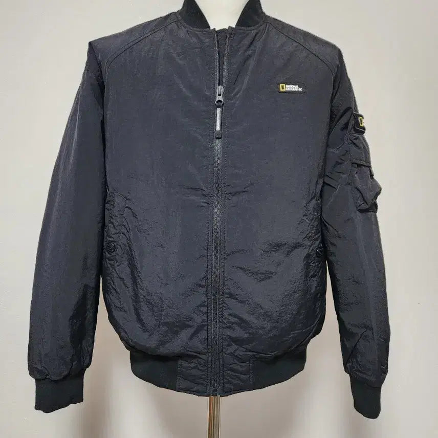 [BUNJANG] National Geographic Black Bomber Jacket / 내셔널지오그래픽 블랙 봄버 자켓 (상태컨디션 최상98%)