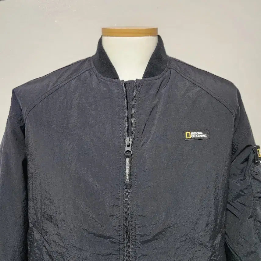 [BUNJANG] National Geographic Black Bomber Jacket / 내셔널지오그래픽 블랙 봄버 자켓 (상태컨디션 최상98%)