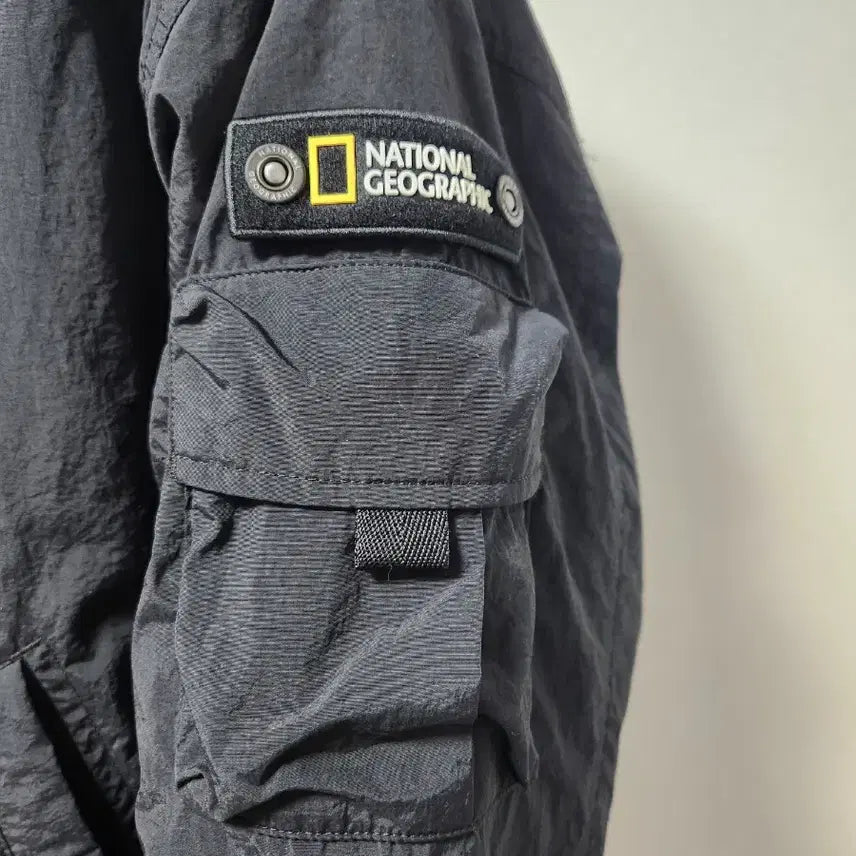[BUNJANG] National Geographic Black Bomber Jacket / 내셔널지오그래픽 블랙 봄버 자켓 (상태컨디션 최상98%)