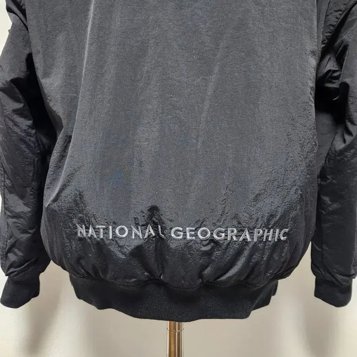 [BUNJANG] National Geographic Black Bomber Jacket / 내셔널지오그래픽 블랙 봄버 자켓 (상태컨디션 최상98%)