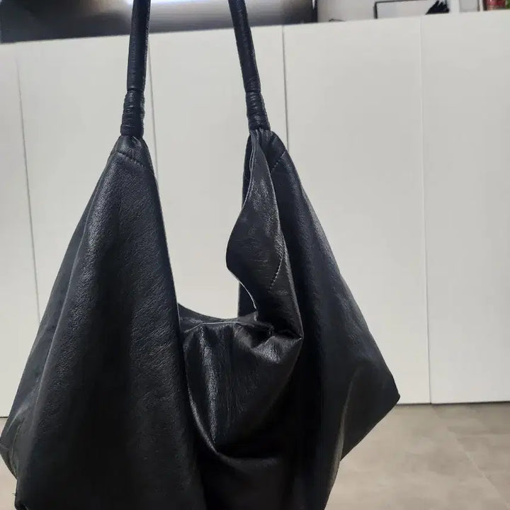 [BUNJANG] Leather Hobo Bag / 가죽호보백