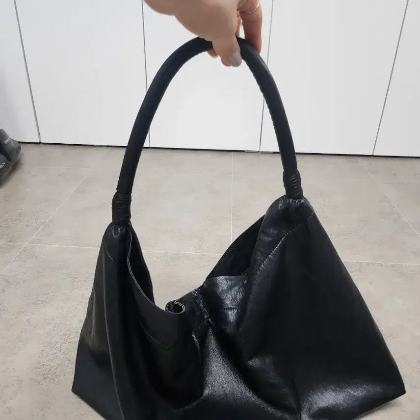 [BUNJANG] Leather Hobo Bag / 가죽호보백