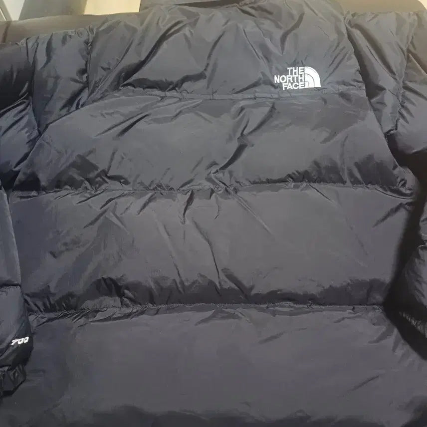 [BUNJANG] The North Face Nuptse 700 Black Puffer Jacket / 노스페이스 눕시 해외판 700 블랙 정품