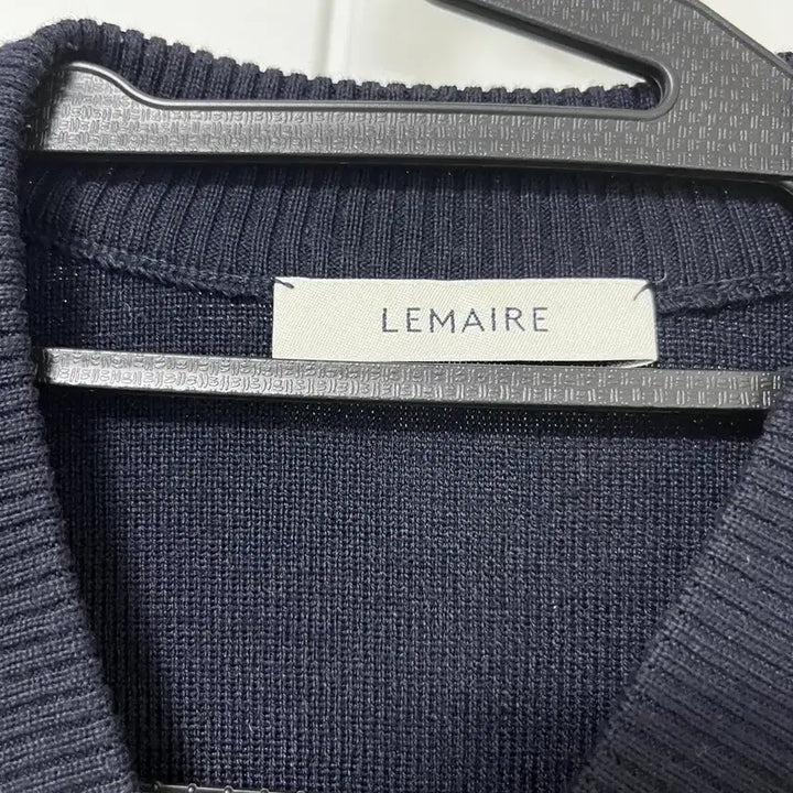 [BUNJANG] Lemaire V-Neck Knit Sweater / 르메르 브이넥 니트 싸게 팝니다.