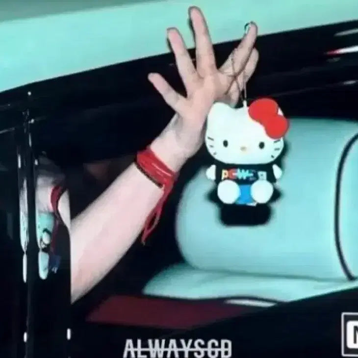 [BUNJANG] G-Dragon Hello Kitty Power Doll / 지드래곤 헬로키티 파워 인형