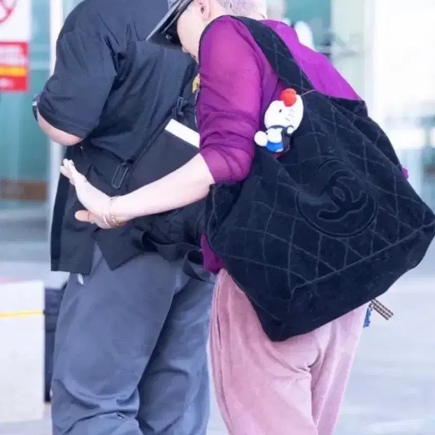 [BUNJANG] G-Dragon Hello Kitty Power Doll / 지드래곤 헬로키티 파워 인형