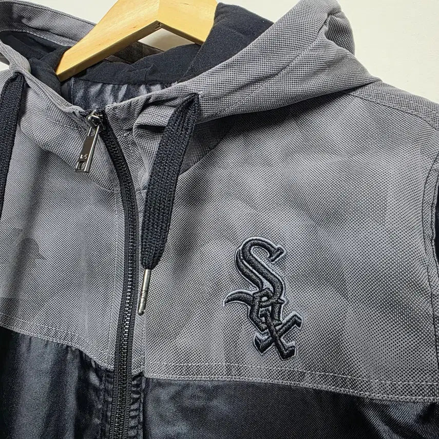 [BUNJANG] MLB White Sox Nylon Blouson Hooded Jacket (L) / [MLB] 남성 화이트삭스 나일론 블루종 후디재킷 100 (L)