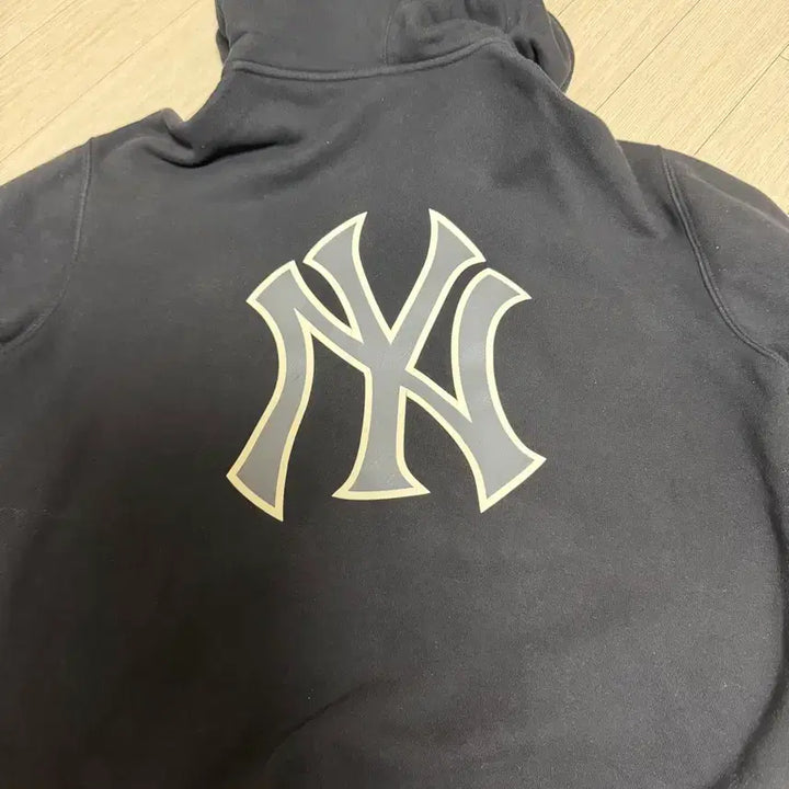 [BUNJANG] MLB New York Yankees Black Hoodie Zip-up [L] / MLB 뉴욕 양키스 후드집업 블랙 [L]