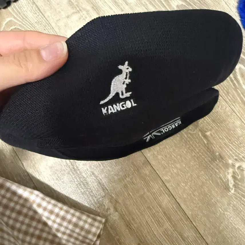 [SOLD OUT] 캉골 블랙 베레모 헌팅캡