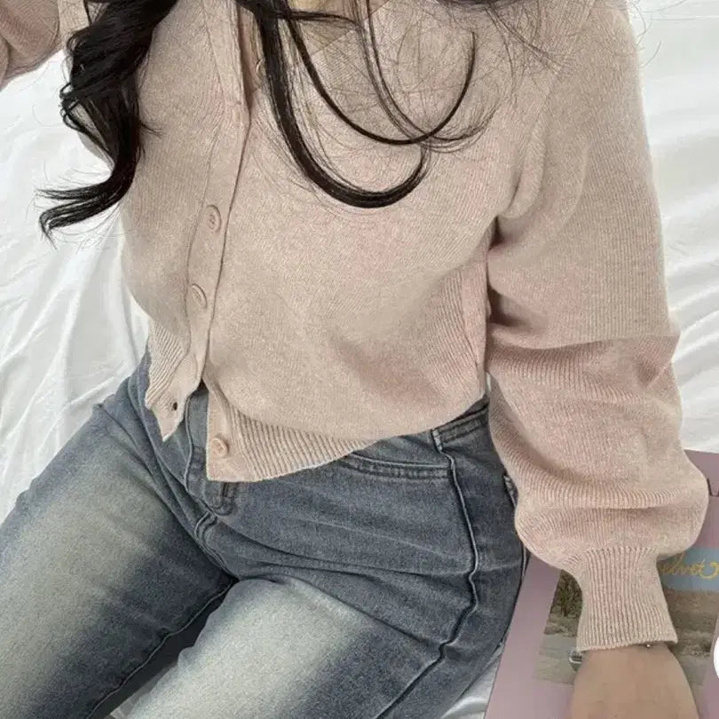 [BUNJANG] Bliss V-Neck Knit Cardigan / 블리즈 브이넥 니트 가디건