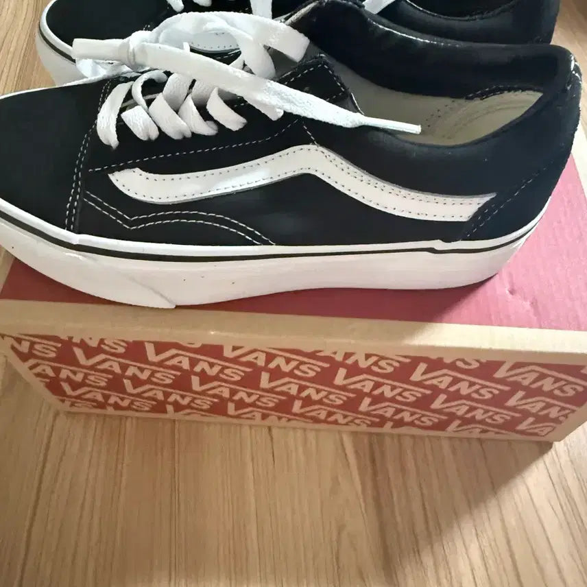 [BUNJANG] Vans Old Skool Platform Black/White Sneakers / 반스 올드스쿨 플랫폼 블랙/화이트 220 새상품