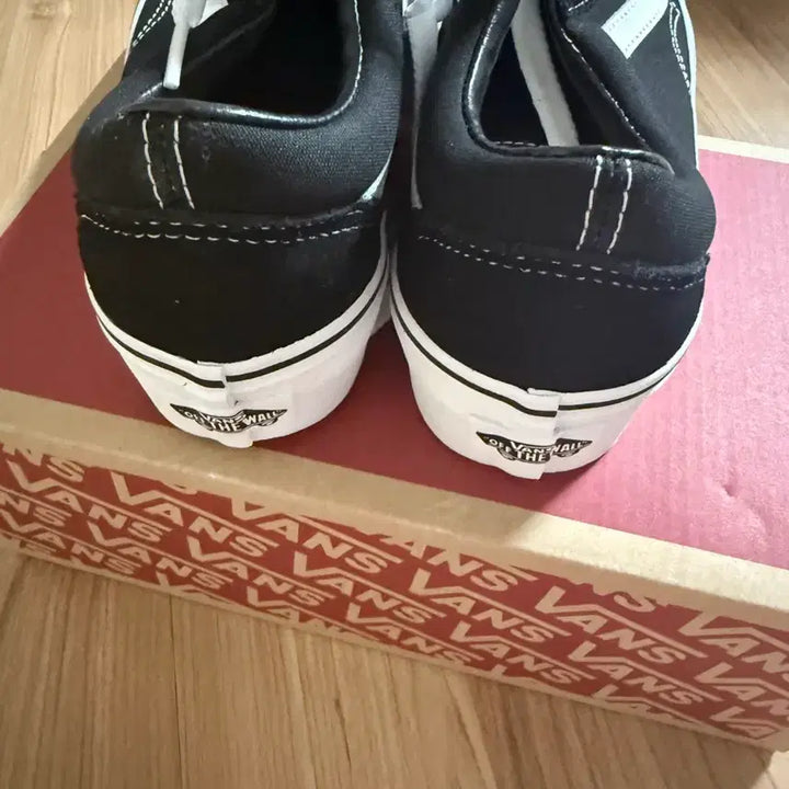 [BUNJANG] Vans Old Skool Platform Black/White Sneakers / 반스 올드스쿨 플랫폼 블랙/화이트 220 새상품