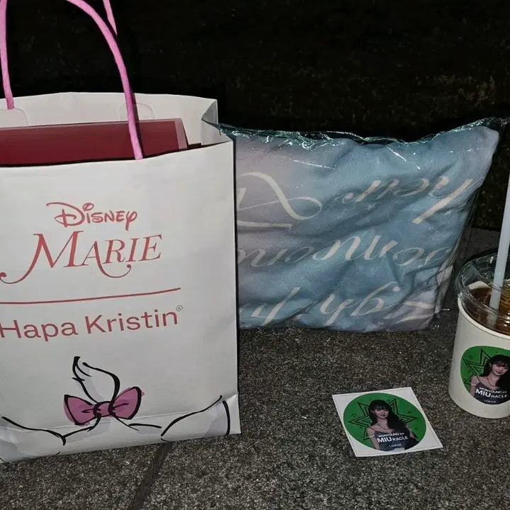 [BUNJANG] IVE Black Hole Gift Bundle / 아이브 블랙홀 역조공 양도